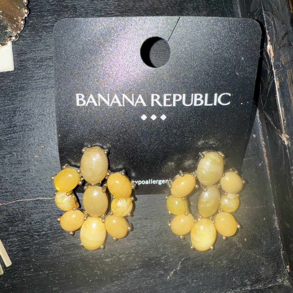 Banana Republic Yellow Cluster Earrings